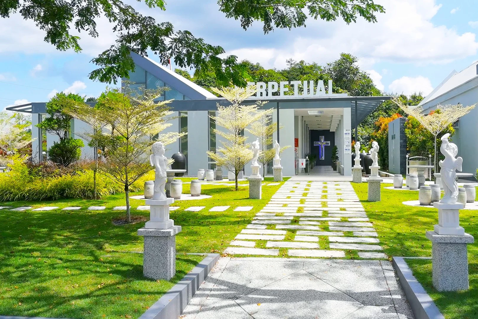 Impact-Phoenix_Nirvana Memorial Park Sibu (2)